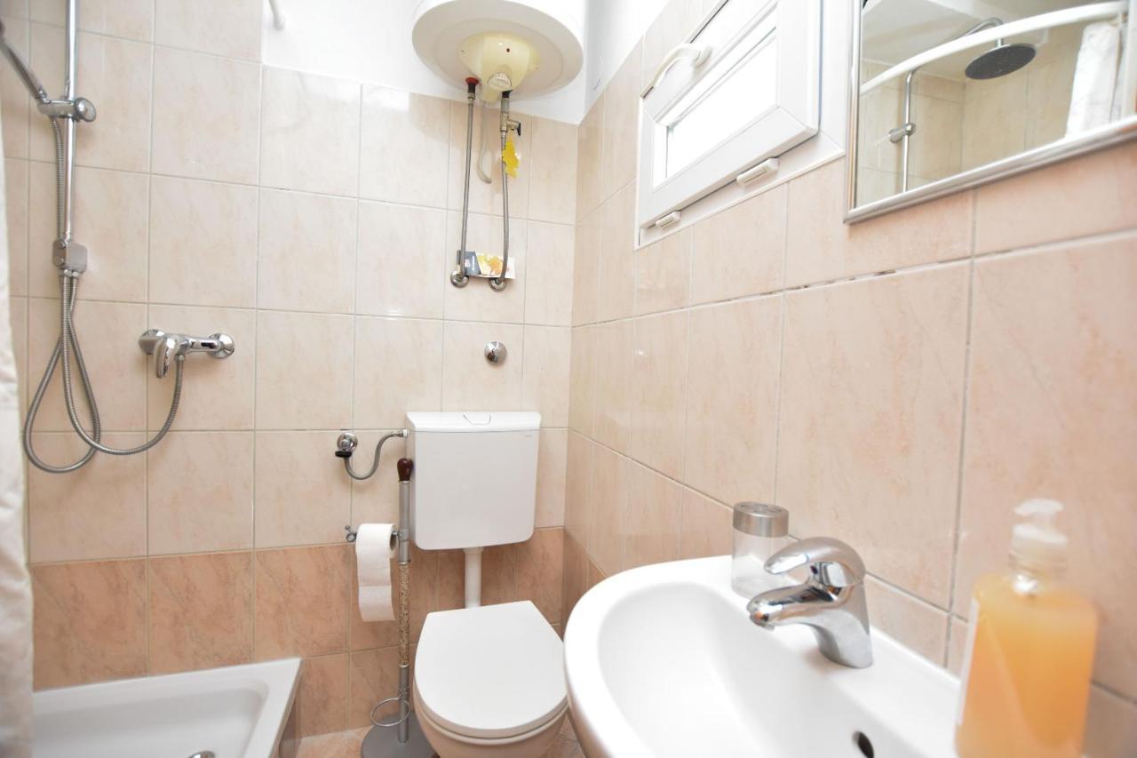 Apartment Miledina Примоштен Экстерьер фото
